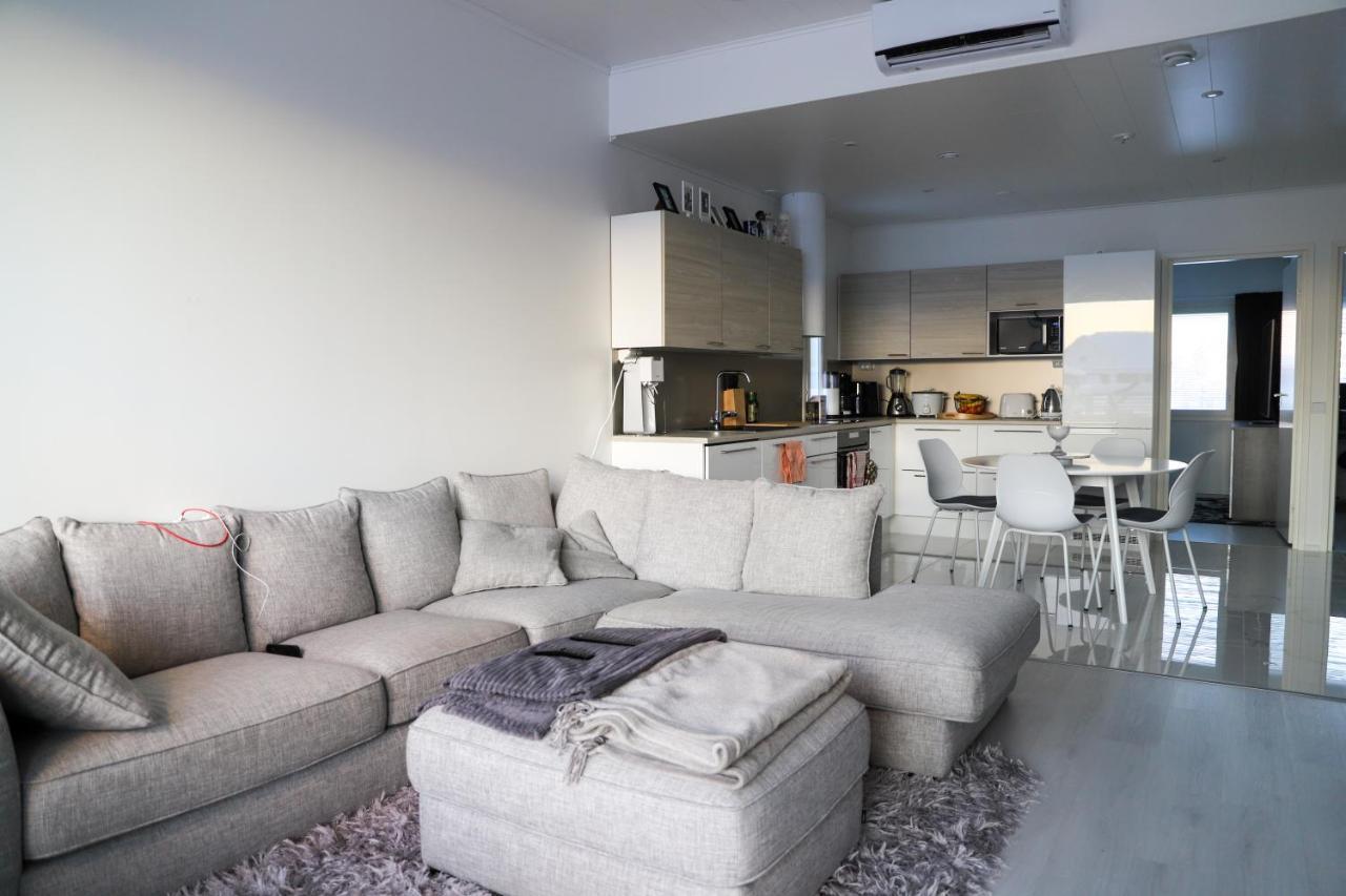 Modern Semi-Detached House With Wonderful Location! Villa Rovaniemi Kültér fotó