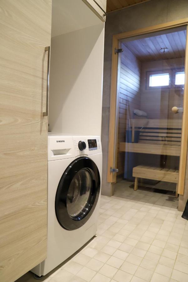 Modern Semi-Detached House With Wonderful Location! Villa Rovaniemi Kültér fotó